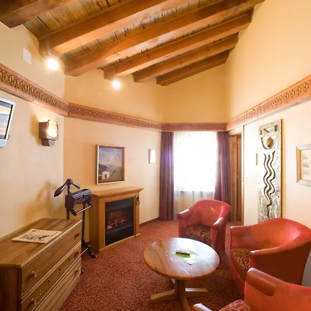 Hotel Alex 4*