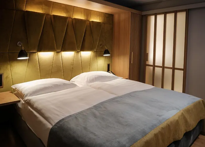 Alex Alpine - & Sports צרמט