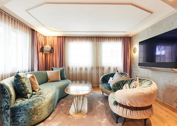 Alex Alpine - & Sports Hotell 4*